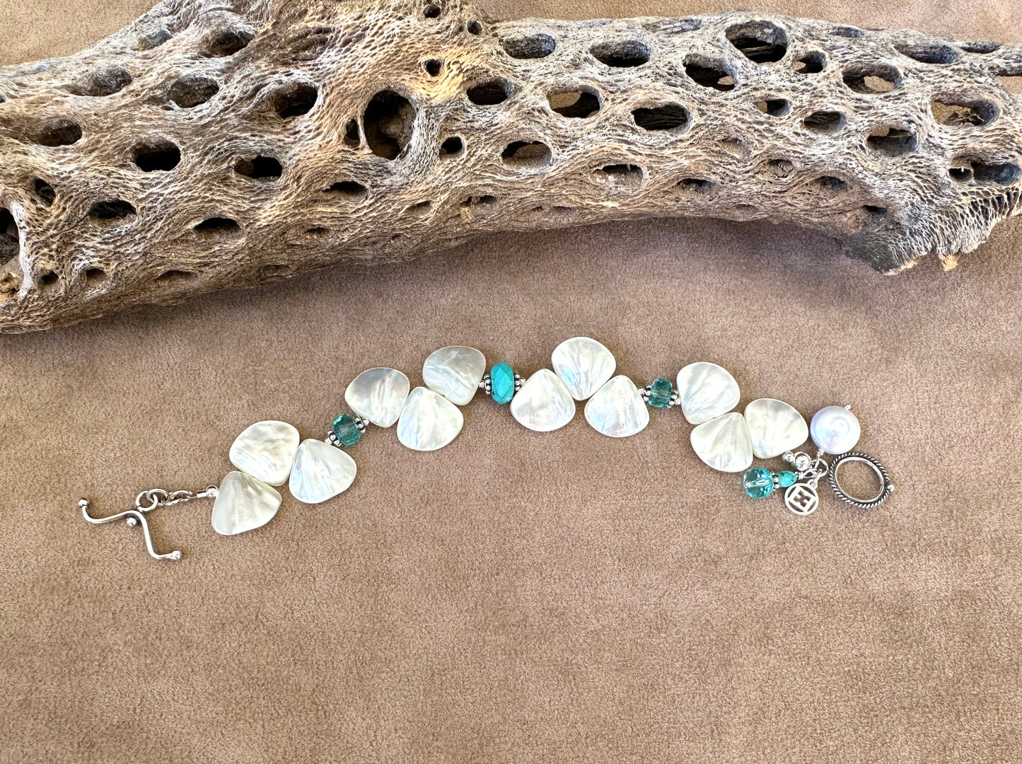 Mother of Pearl Flippy Bracelet