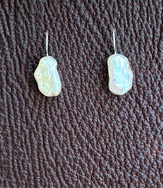 Biwi Pearl Earrings