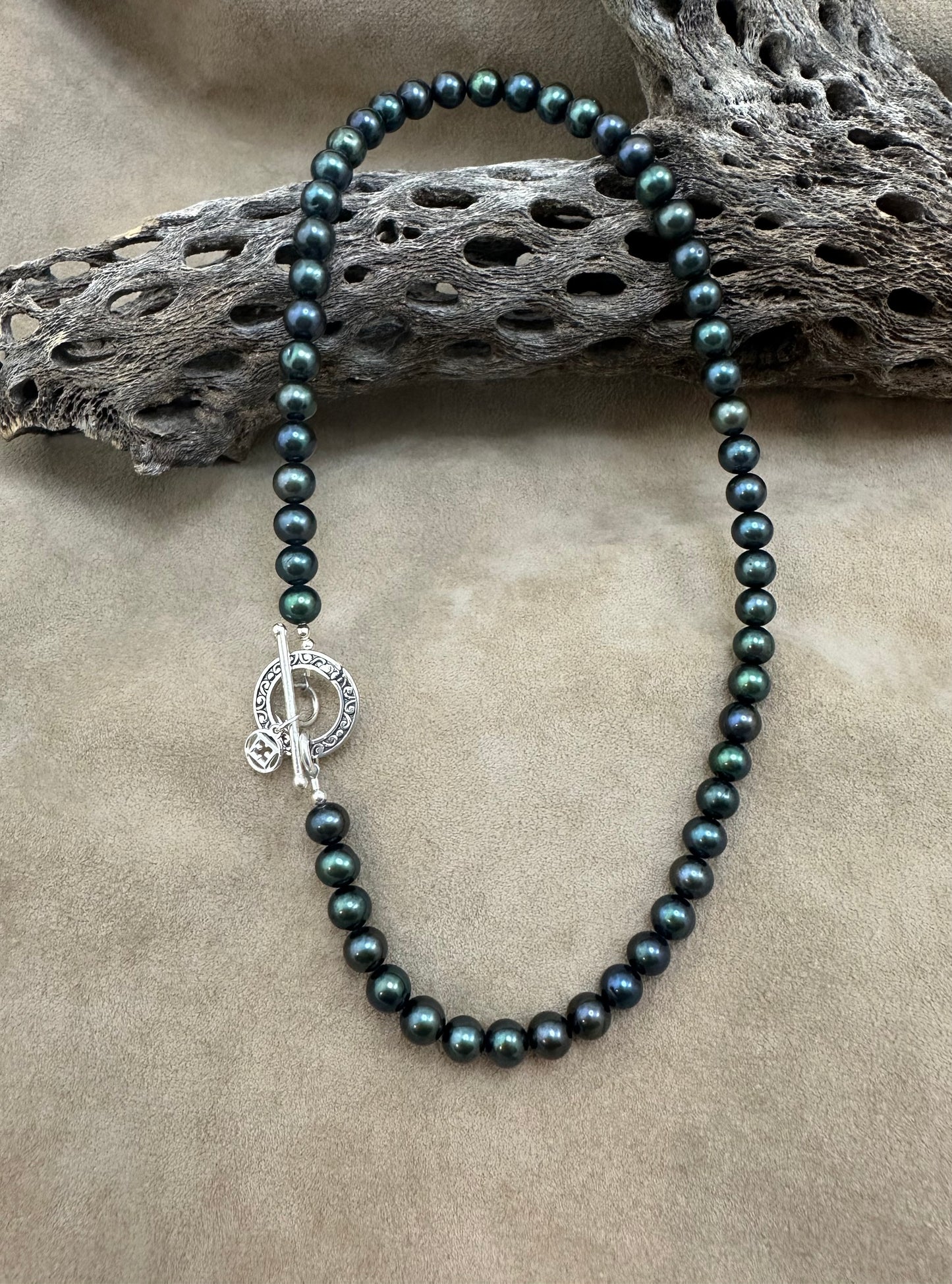 Dark Peacock Pearl Necklace