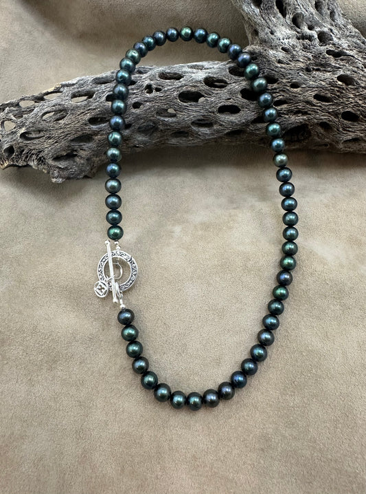 Dark Peacock Pearl Necklace