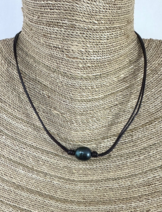 Casual Black Pearl Necklace