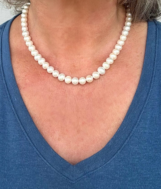 Classic Pearl Necklace